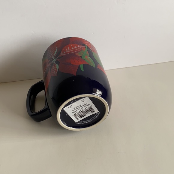 Starbucks Limited Edition 2020 Navy Poinsettia Christmas Holiday 2 Mugs 12oz - Picture 5 of 7